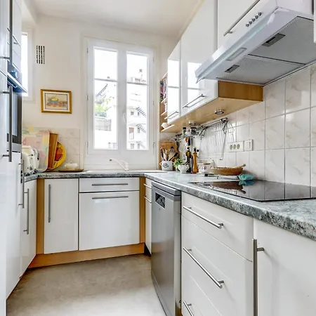 Elegant Quartier Branche Apartment